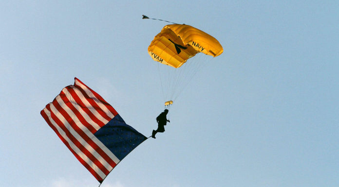 Update: Navy SEAL Killed after Parachute Malfunction in New Jersey Identified 1024px-US_Navy_040415-N-6213R-006_A_Navy_Seal_assigned_to_the_U.S._Navy's_Leap_Frogs_parachute_team_descends_into_San_Diego's_Petco_Park
