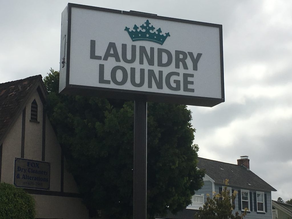 Laundry Lounge sign