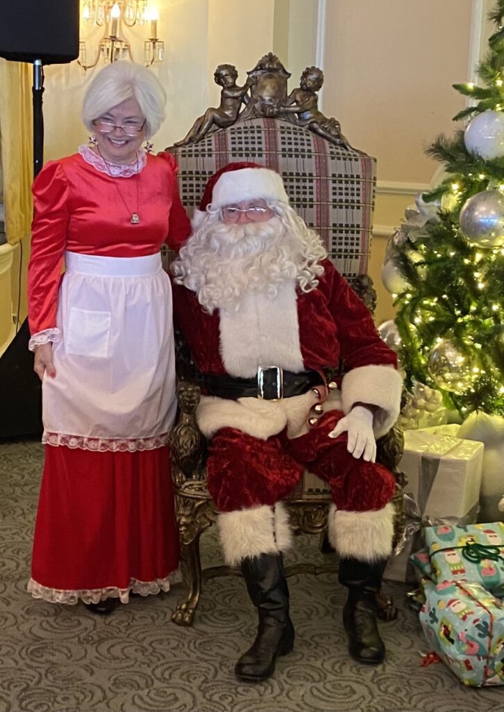 Santa and Mrs. Claus 2019
