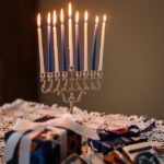 menorah hanukkah pexels-cottonbro