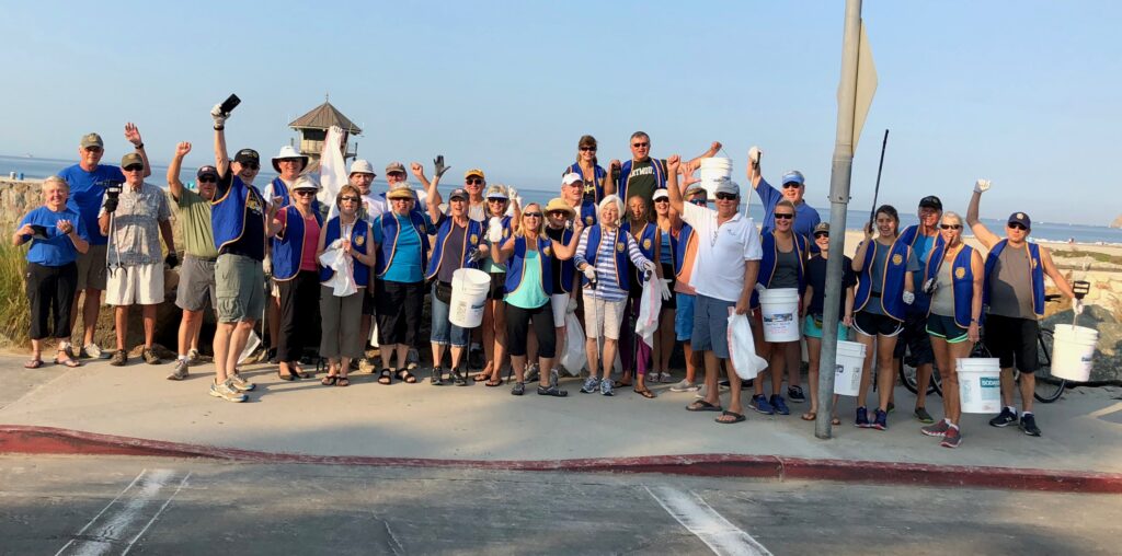 Rotary Group beach cleanup
