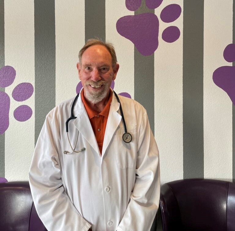 Veterinarian Dr. Robert Tugend Returns to Coronado