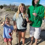 Beach Cleanup kids_4042