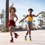 hotel-del-coronado-roller-skating-girls_FI