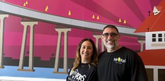 Pop Pops Paleta: Creating Moments of Joy with Endless Flavor Combos