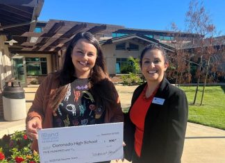 Coronado teacher Katie Quinly receives North Island Credit Union Foundation grant