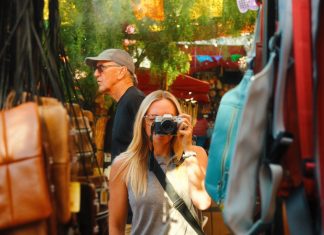 Mekenna, photographer behind Mekenna's Moments.