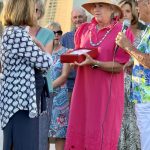 Kelly Purvis receives the Spreckels award from Jane Braun and Susan Keith